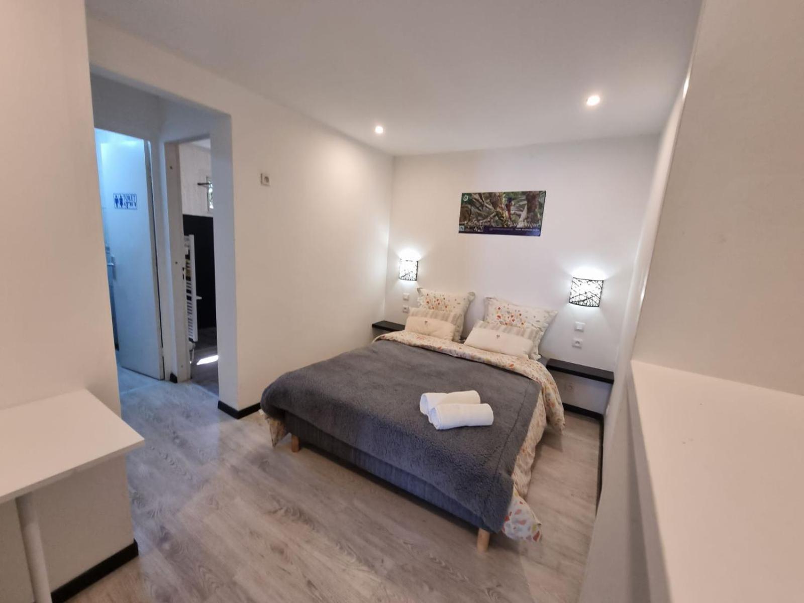 Les Agapanthes Du 27 -Eme Apartment เลอ ตอมปง ภายนอก รูปภาพ