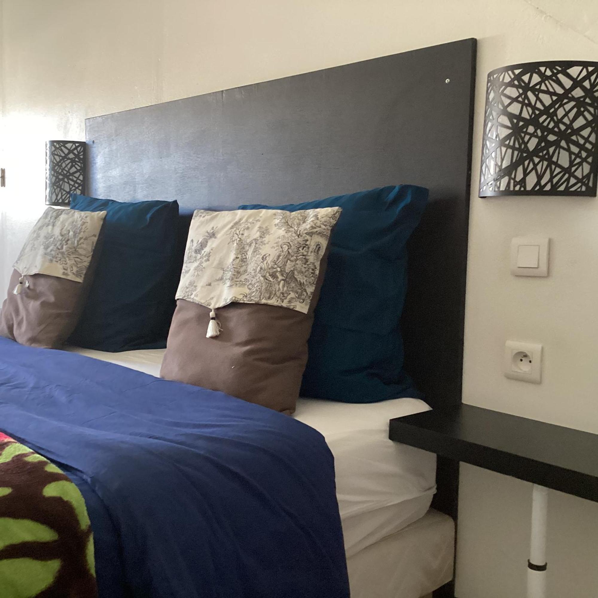 Les Agapanthes Du 27 -Eme Apartment เลอ ตอมปง ภายนอก รูปภาพ