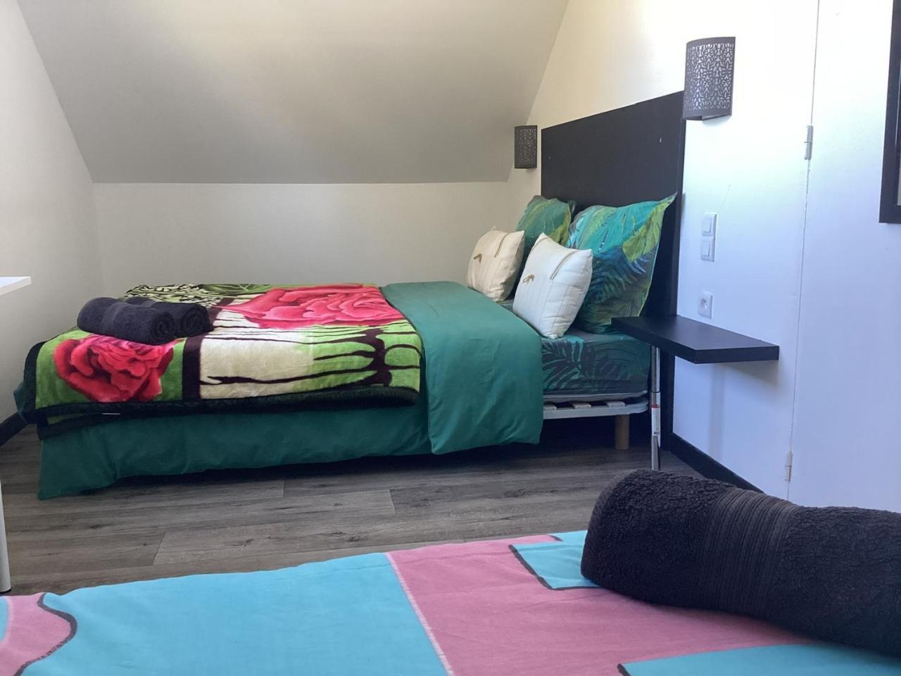 Les Agapanthes Du 27 -Eme Apartment เลอ ตอมปง ภายนอก รูปภาพ