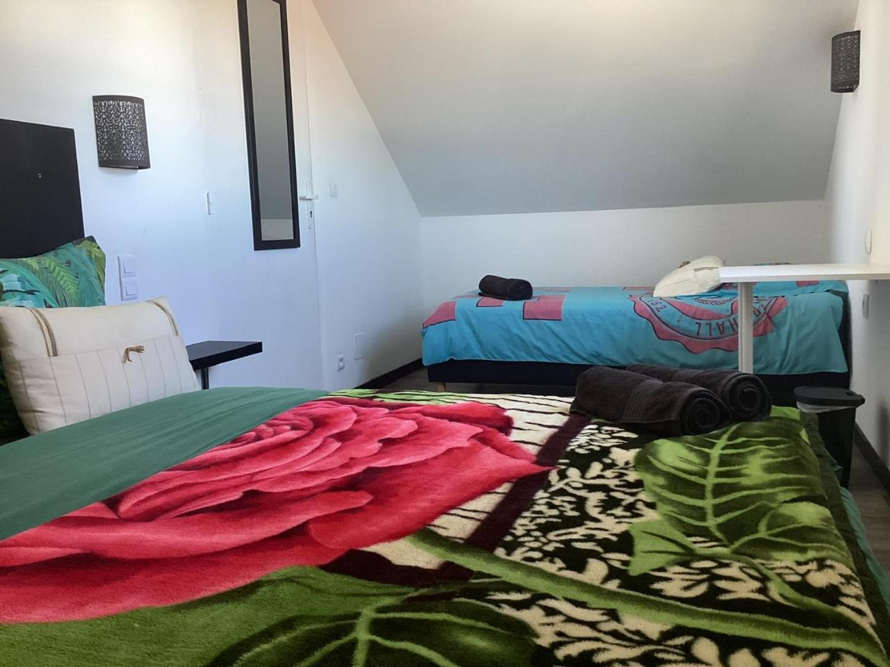 Les Agapanthes Du 27 -Eme Apartment เลอ ตอมปง ภายนอก รูปภาพ